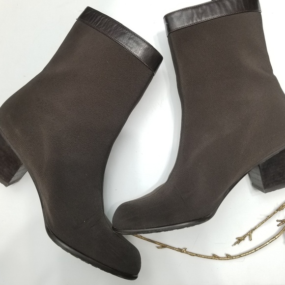 stuart weitzman waterproof booties